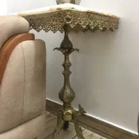 میز تلفن برنزی