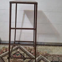 چهارپایه آهنی محکم