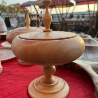 نجار نیمه ماهر یا خراط یا کارگر ساده