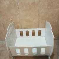 گهواره چوبی نوزاد سالم