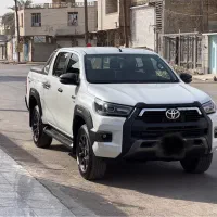 تویوتا ادونچر 2025 سفید صدفی