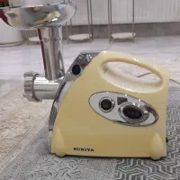 چرخ گوشت در حدنو سالم وتمیز