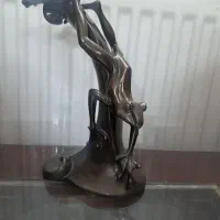 مجسمه قورباغه