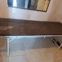 تخت|آرایشگاه و سالن‌های زیبایی|شیراز, قلعه شاهزاده بیگم|دیوار