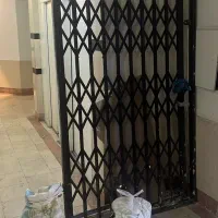 درب اکاردئونی و درب چوبی