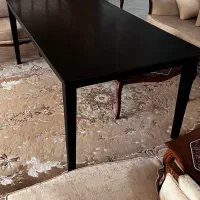میز بزرگ چوبی رنگ مشکی