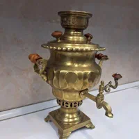 سماور زغالی برنجی قدیمی|کلکسیون اشیاء عتیقه|رشت, پاستوریزه|دیوار