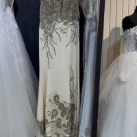 اجاره لباس مجلسی کرم رنگ (دست‌اول) امور خیریه