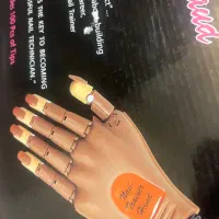 دست تمرینی ناخن کار کرده