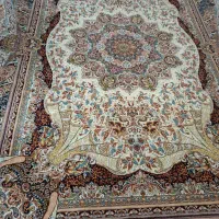 فرش 9 متری کرم رنگ