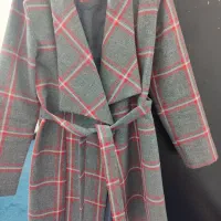 پالتو|لباس|مرودشت, ده بید|دیوار