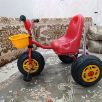 سه چرخه کودک|اسباب‌بازی بچه|فولادشهر, فولادشهر|دیوار