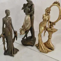 فروش چندین مجسمه