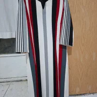 تعدادی لباس زنانه در حدنو