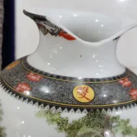 گلدان چینی اصل ۲۸سانت|صنایع دستی و سایر لوازم تزئینی|سبزوار, عظیمیان|دیوار