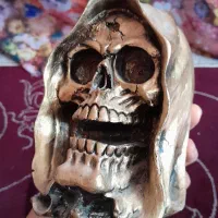 مجسمه‌از‌۱۰۰‌تومان