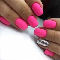 خدمات آموزش ناخن تتو ومژه کرم پودردائم مدل ناخن