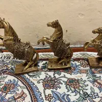 مجسمه اسب و فیل