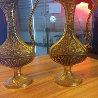 گلدون برنجی و بخاری نفتی عتیقه و فانوس فیتیله ای