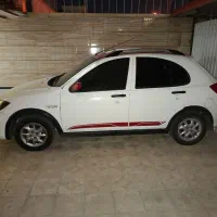 کوئیک آر ۴۰۲ سیمی