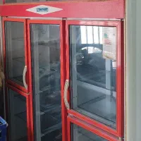 یخچال ویترینی در حد نو