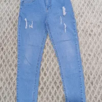 شلوار جین. مناسب ۱۰ تا ۱۲ سال