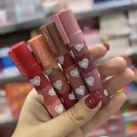 رژ لب طبقاتی