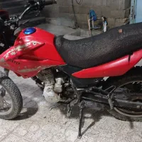 موتور تریل۲۰۰ پیشرو