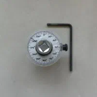 آچار زاویه سنج