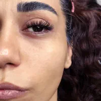 اکستنشن کار مژه