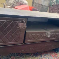 فروش یک عدد میز تلویزیون کلاسیک