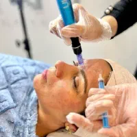 یک دستگاه گالوانیک سه کاره کاملا سالم .