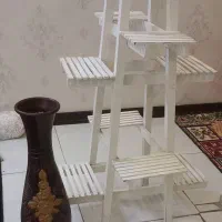 پایه گل و گلدان همراه با یک عدد گلدان نو