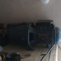 یک عدد پمپ آب کارکرد یک سال نو