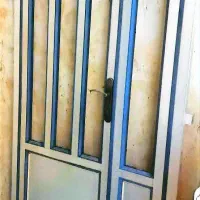 فروش درب آلومنیومی سالم می باشد