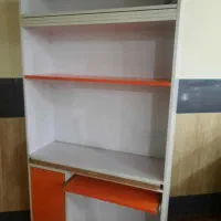 میز کامپیوتر و جا کتابی