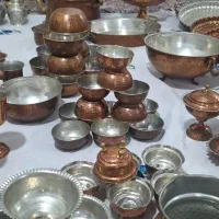 مقداری وسایل مسی و برنز همگی باهم به فروش میرسد