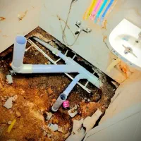 لوله کشی آب فاضلاب و نشتی گیری بادستگاه نقطه زن