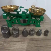 سنگ برنجی ترازو نیم کیلویی و هاونگ برنجی|کلکسیون اشیاء عتیقه|تهران, شوش|دیوار