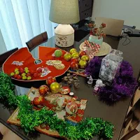 تزیینات کریسمس، گوی، آویز، عروسک، پارچه زیر درخت