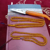 تسبیح سندلوس و چاقو  قدیمی