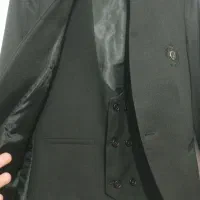 دو عدد کُت تک|لباس|زابل, |دیوار