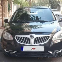 برلیانس ۳۳۰