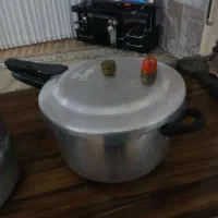 کتری و زودپز|ظروف پخت‌وپز|تربت جام, حافظ|دیوار