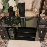 میز تلویزیون شیشه ای