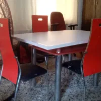 مز و صندلی ناهارخوری