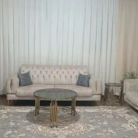 مبل سالم و تمیز با جلو مبلی