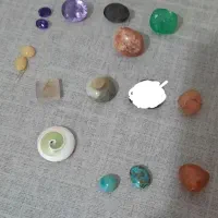 تعدادی سنگ