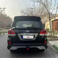 لندکروز ۲۰۱۲