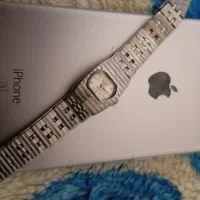 ساعت همه چی معلومه